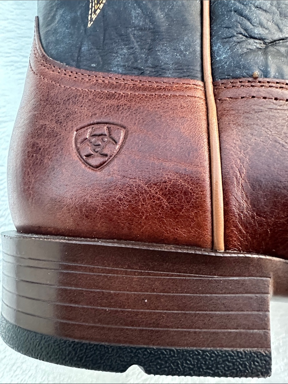 ARIAT Men’s Brown Leather Western Boots Dark Navy Embroidered Shaft Sz 13D NWT - Picture 10 of 15